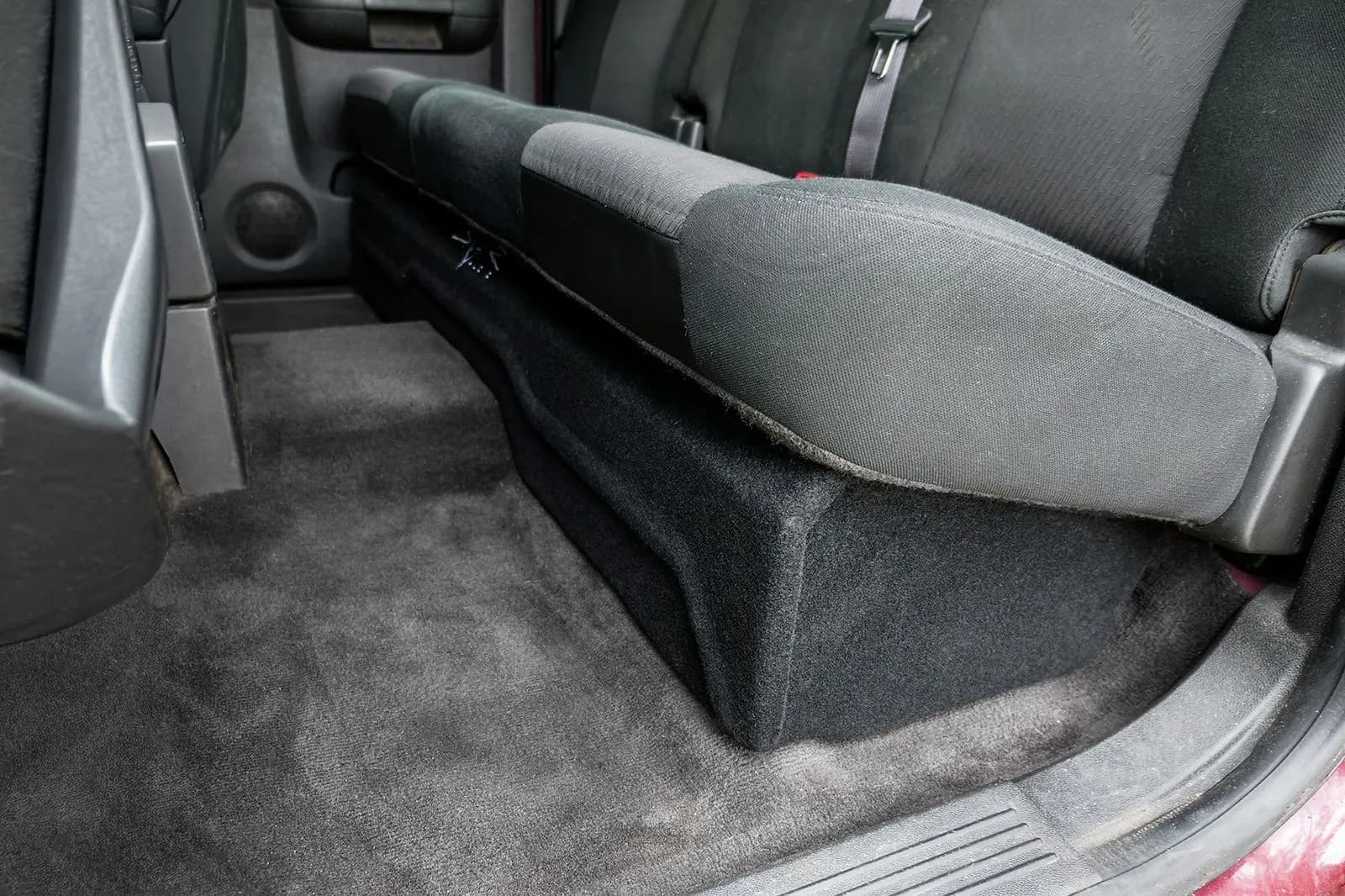 Dual 10" 2,000W Max Power Loaded Subwoofer Enclosure Compatible with 2007-2013 Chevy Silverado & GMC Sierra Extended Cab Trucks - Image 10