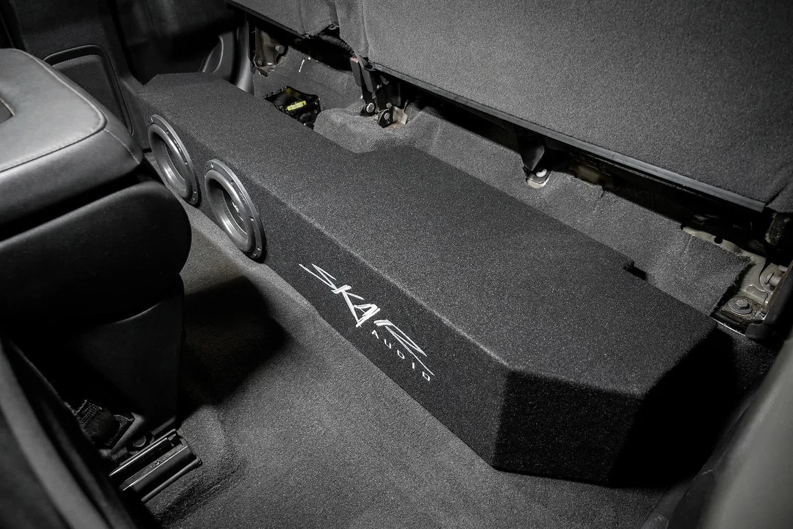 Dual 8" 2,400W Max Power Loaded Subwoofer Enclosure Compatible with 2019-2025 Chevrolet Silverado/GMC Sierra Double Cab Trucks - Image 9