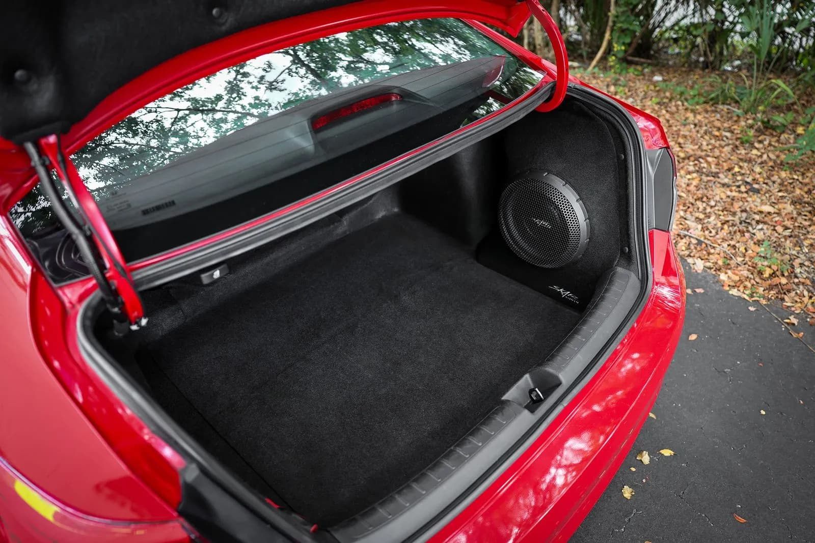 Single 10" 1,000W Max Power Loaded Subwoofer Enclosure Compatible with 2022-UP Honda Civic Sedan Vehicles - Image 10