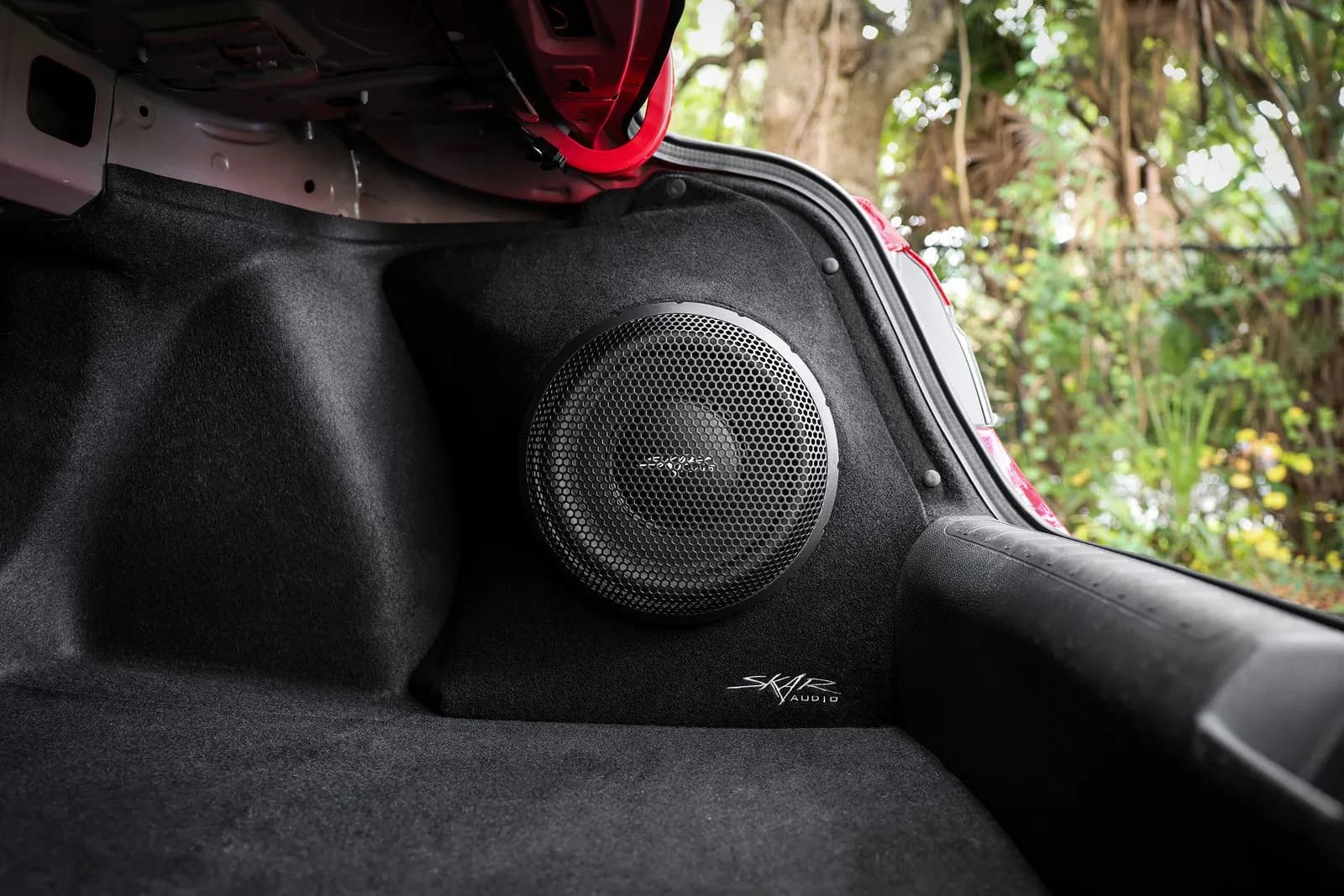 Single 10" 1,000W Max Power Loaded Subwoofer Enclosure Compatible with 2022-UP Honda Civic Sedan Vehicles - Image 9