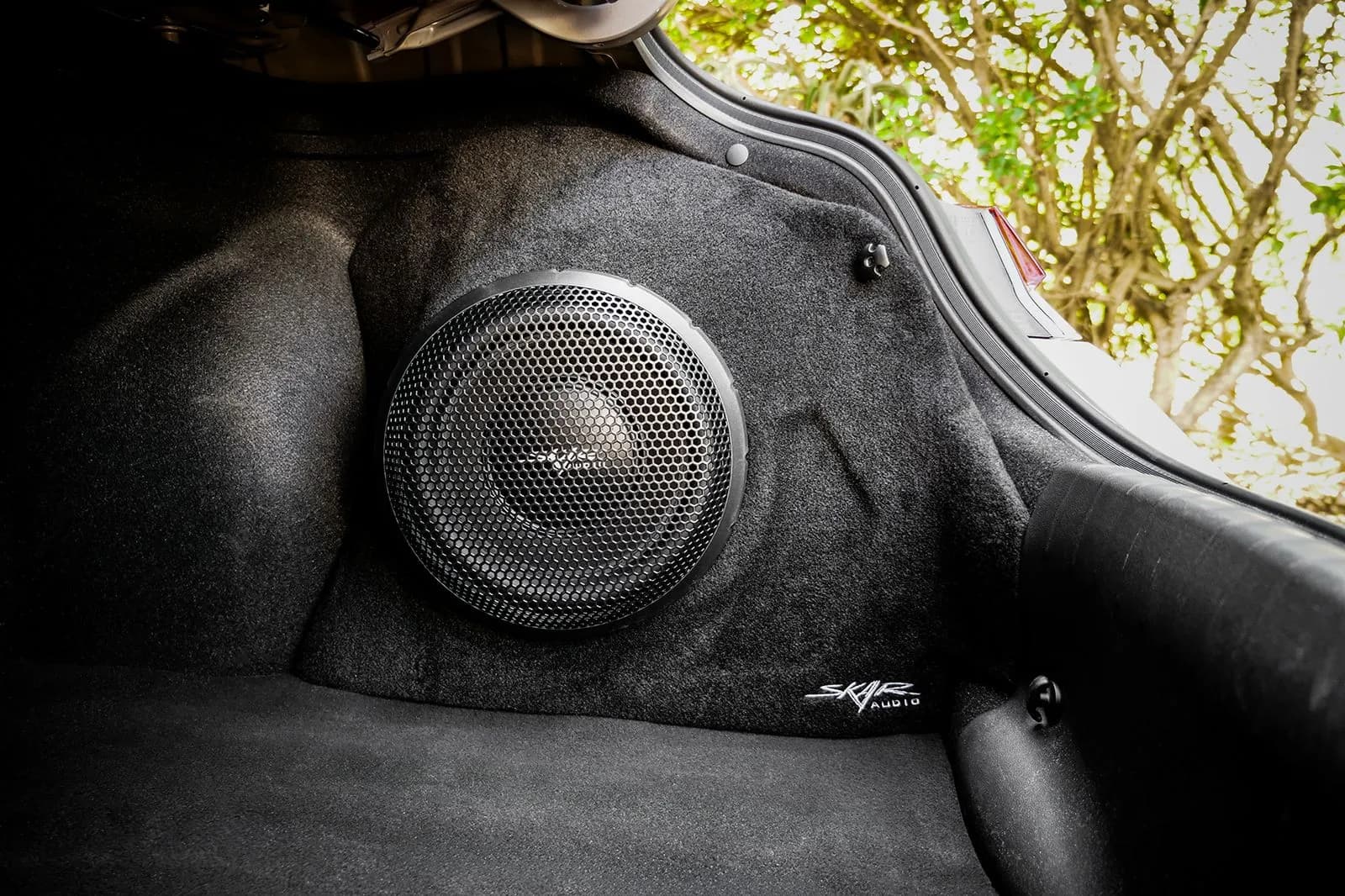 Single 10" 1,000W Max Power Loaded Subwoofer Enclosure Compatible with 2021-2025 Hyundai Elantra Vehicles - Image 10