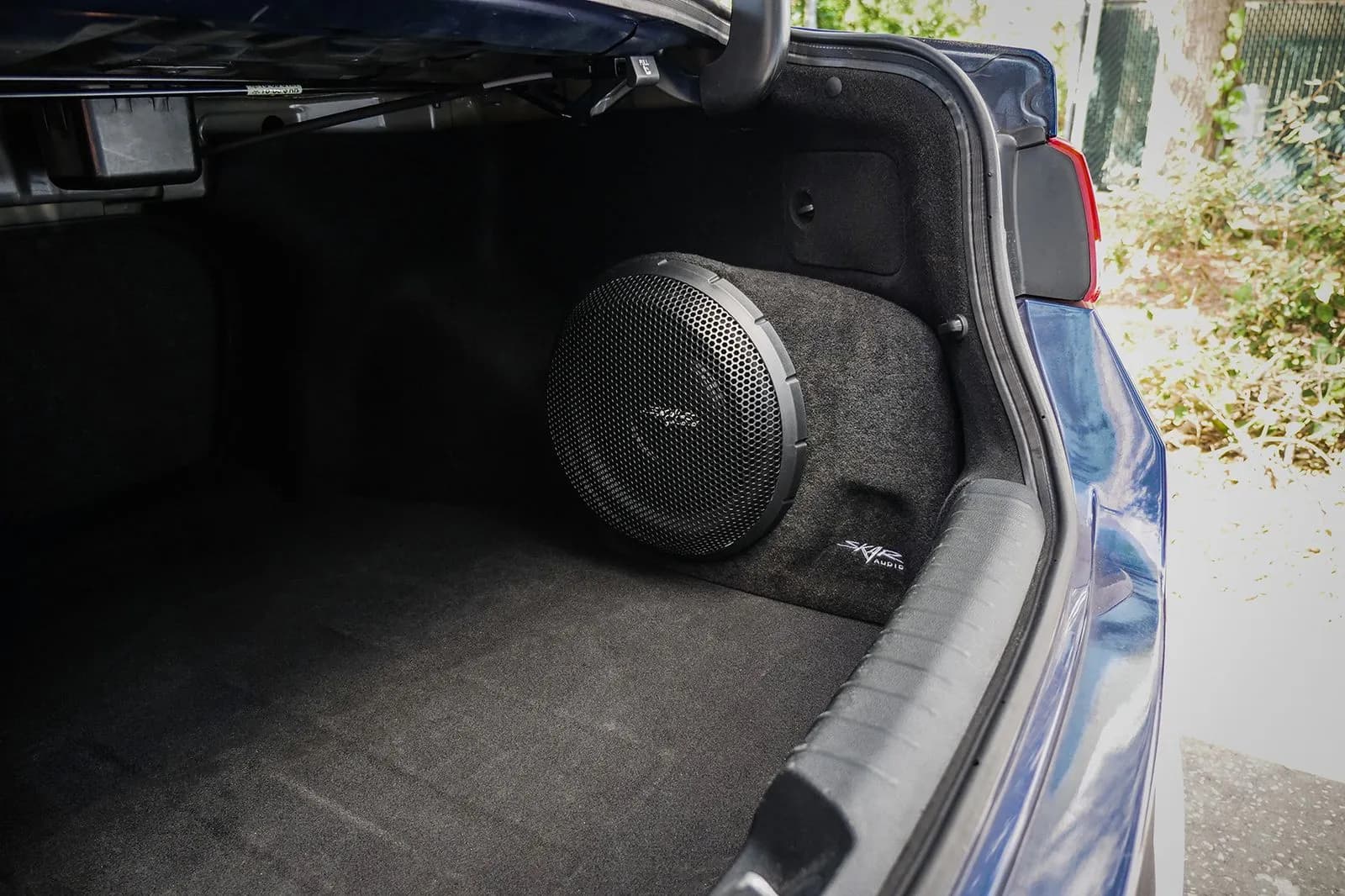 Single 12" 1,000W Max Power Loaded Subwoofer Enclosure Compatible with 2016-2020 Kia Optima Vehicles - Image 9