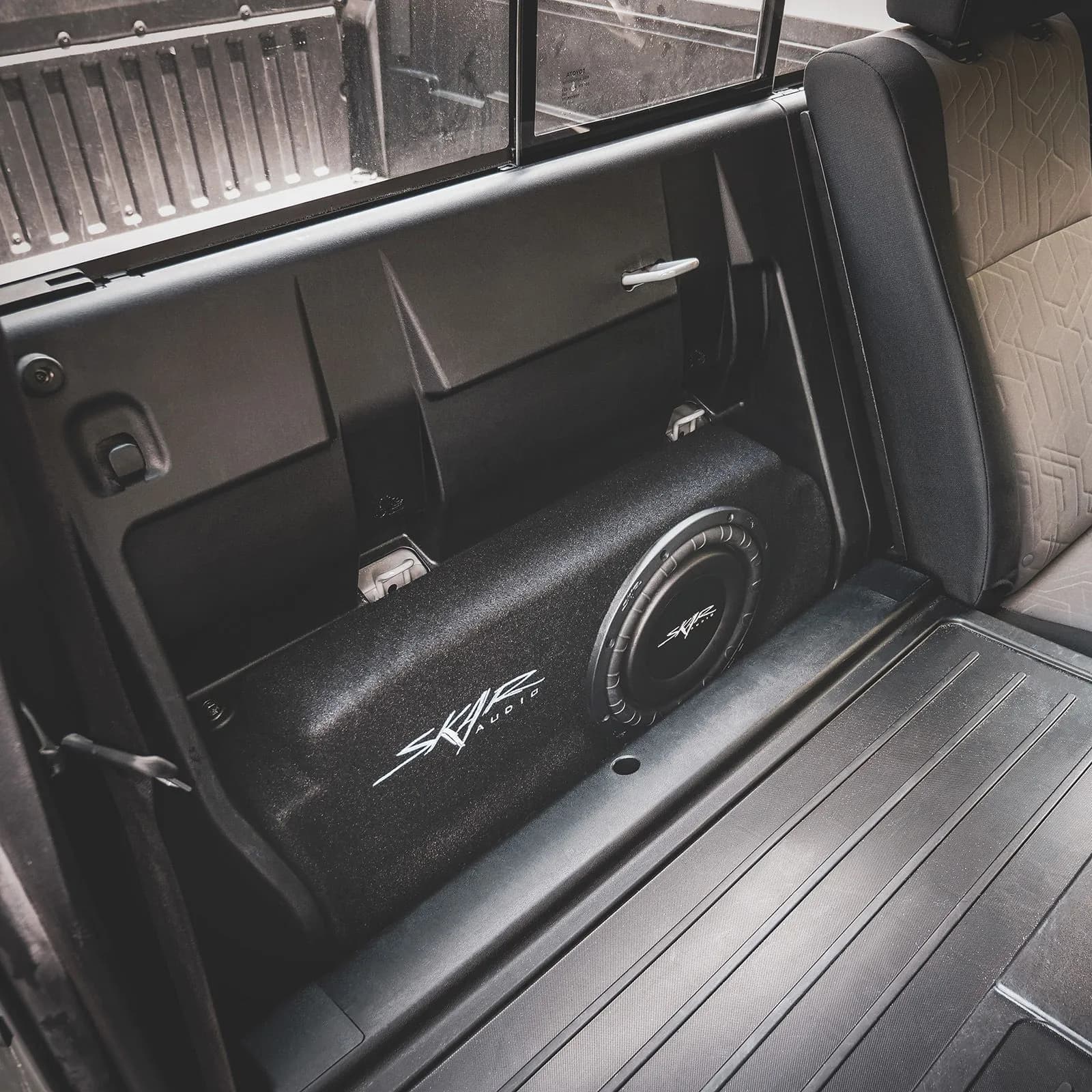 Single 10" 1,000W Max Power Loaded Subwoofer Enclosure Compatible with 2016-2023 Toyota Tacoma Double Cab Max Trucks - Image 9