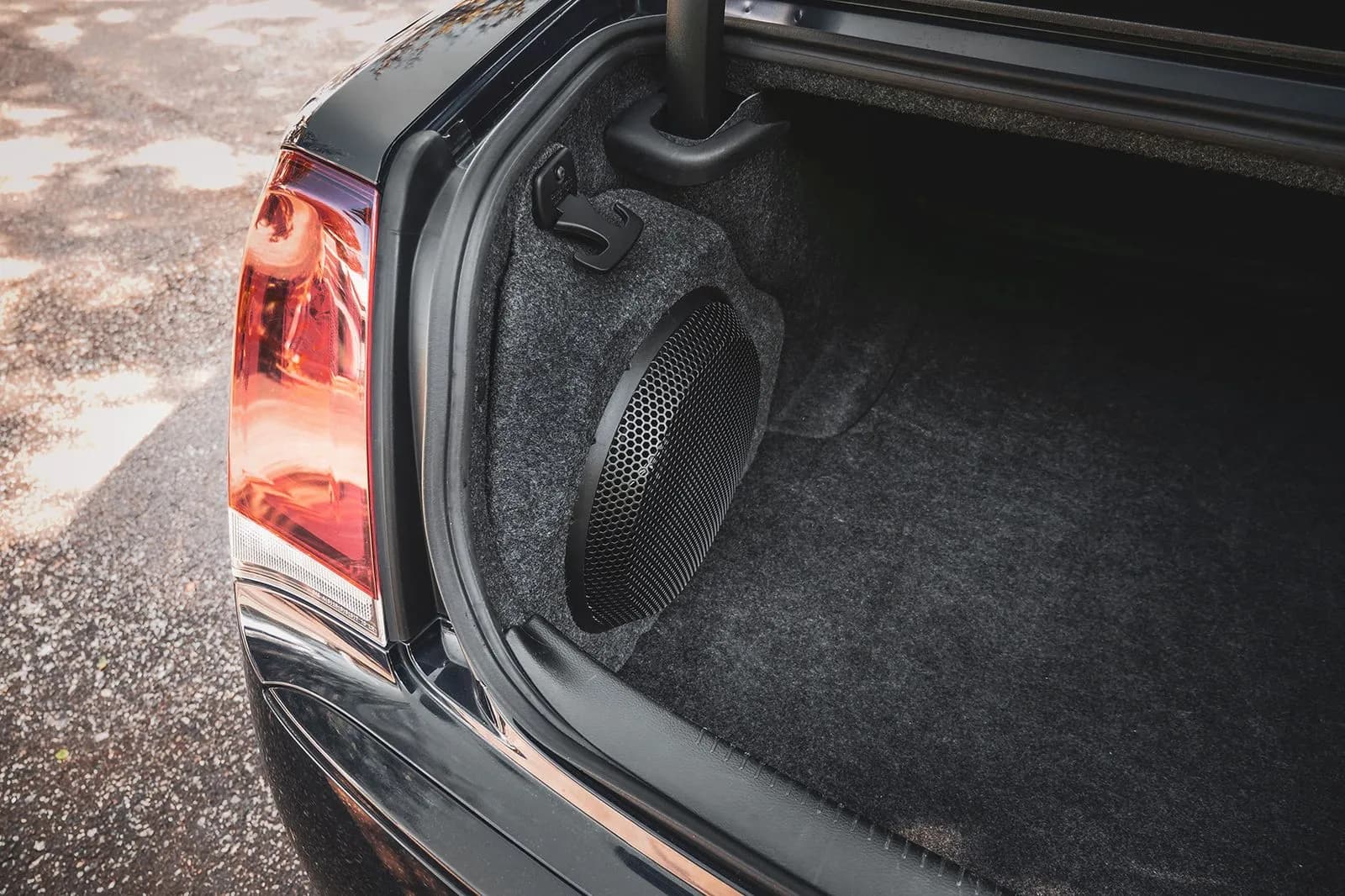 2011-2023 Chrysler 300 Compatible Single 12" Sealed Subwoofer Enclosure - Image 10