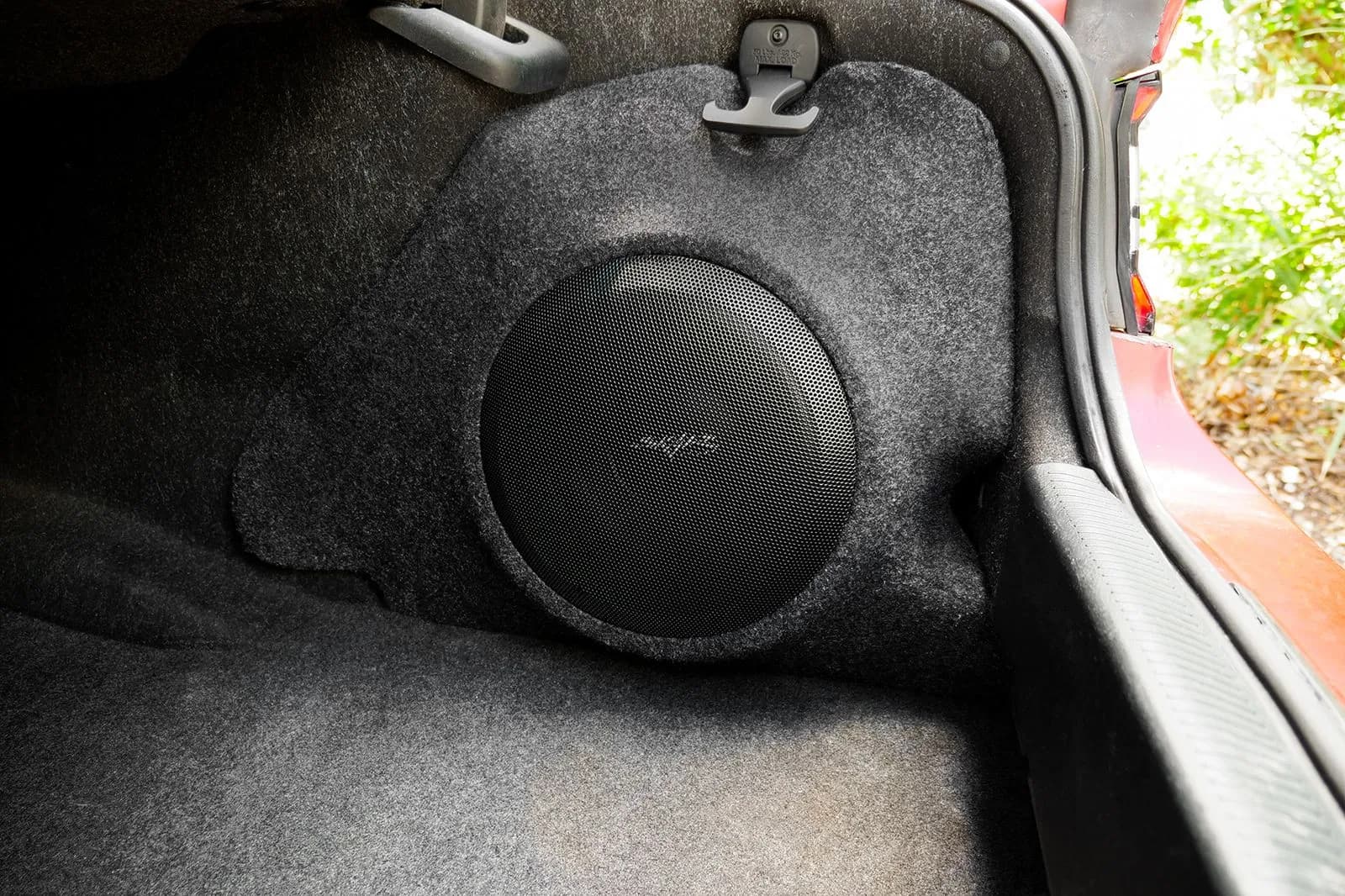 2015-2020 Dodge Charger Compatible Single 10" Subwoofer Enclosure - Image 9