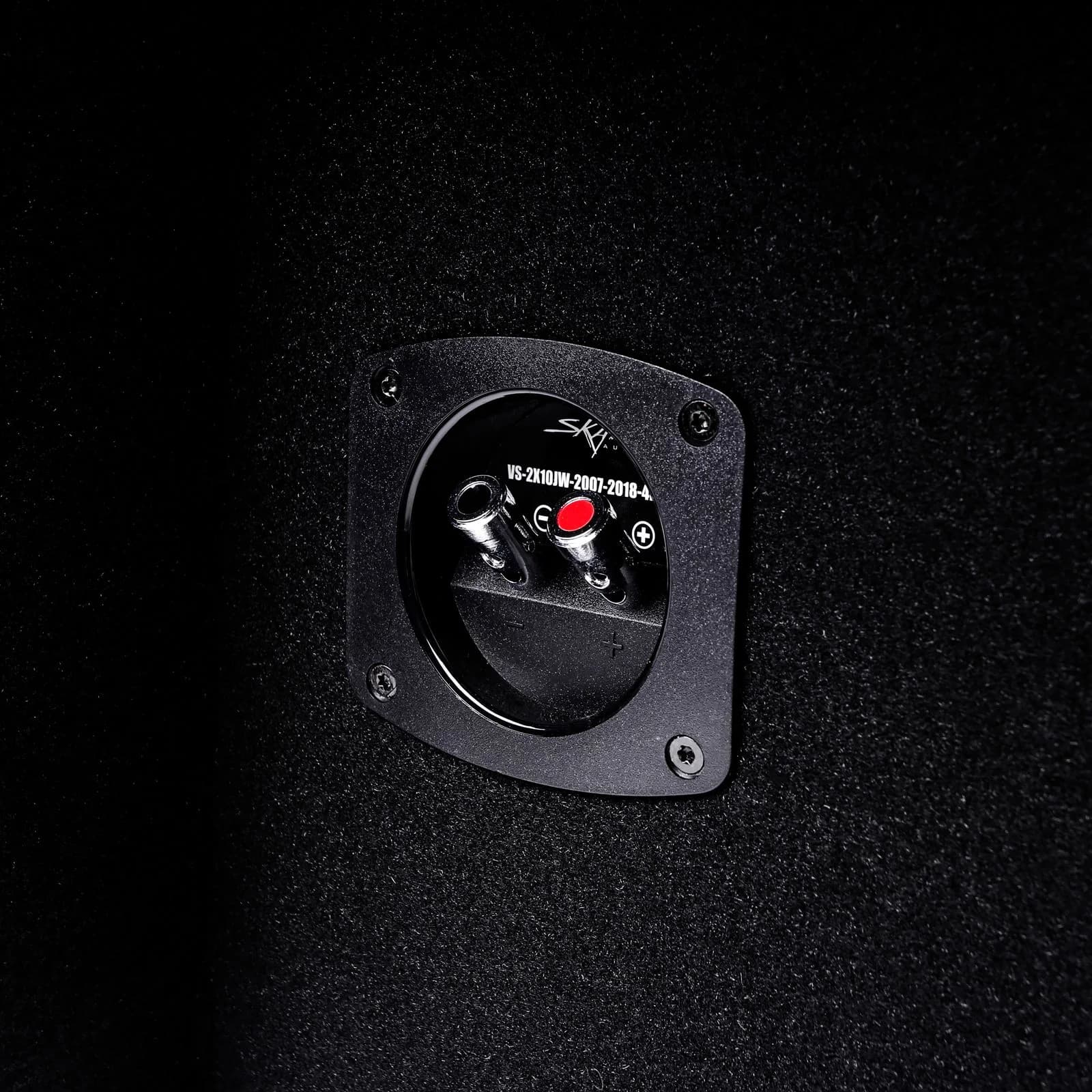 2007-2018 Jeep Wrangler Unlimited (JK) 4-Door Vehicle Compatible Dual 10" Subwoofer Enclosure - Image 4
